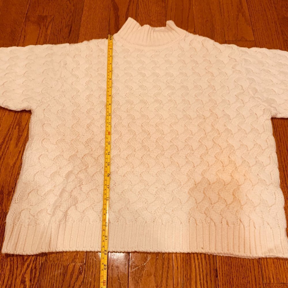 Ann Taylor 100% Wool Chucky Cable Knit Sweater Turtleneck Size Large - Picture 16 of 16